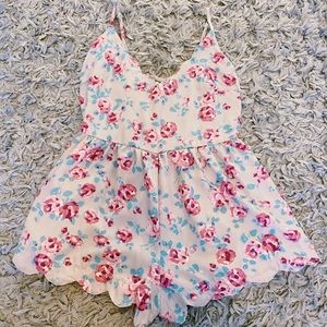 Mimi chica floral romper🌸💓
